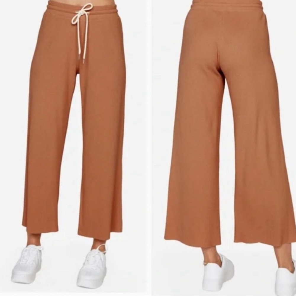 Mate the Label Organic Thermal Wide Leg
Pant in Sedona - Size Medium